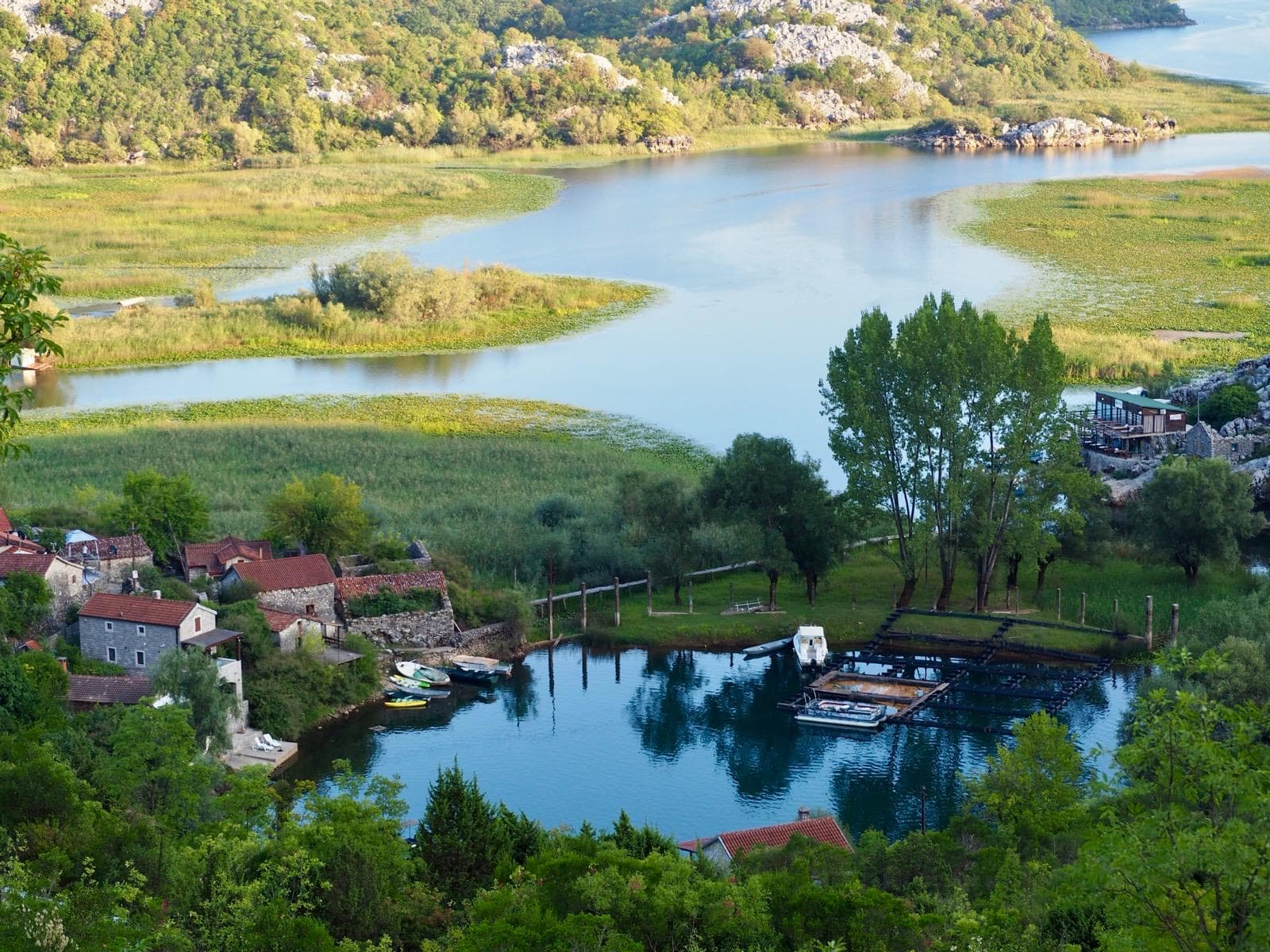 Excursion au village de Karuč